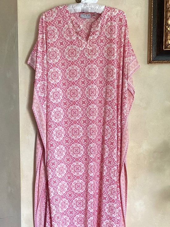 Joan Rivers Other - JOAN RIVERS MAXI CORAL & WHITE KAFTAN SIZE SP